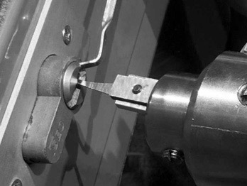 Yeşilova'da kapı açma hizmeti